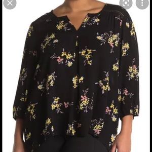Bobeau Floral Print Split Neck Pleat Blouse Size 3X